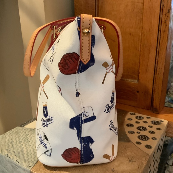 New Dooney & Bourke Handbag KC Royals #N83 - Picture 4 of 10